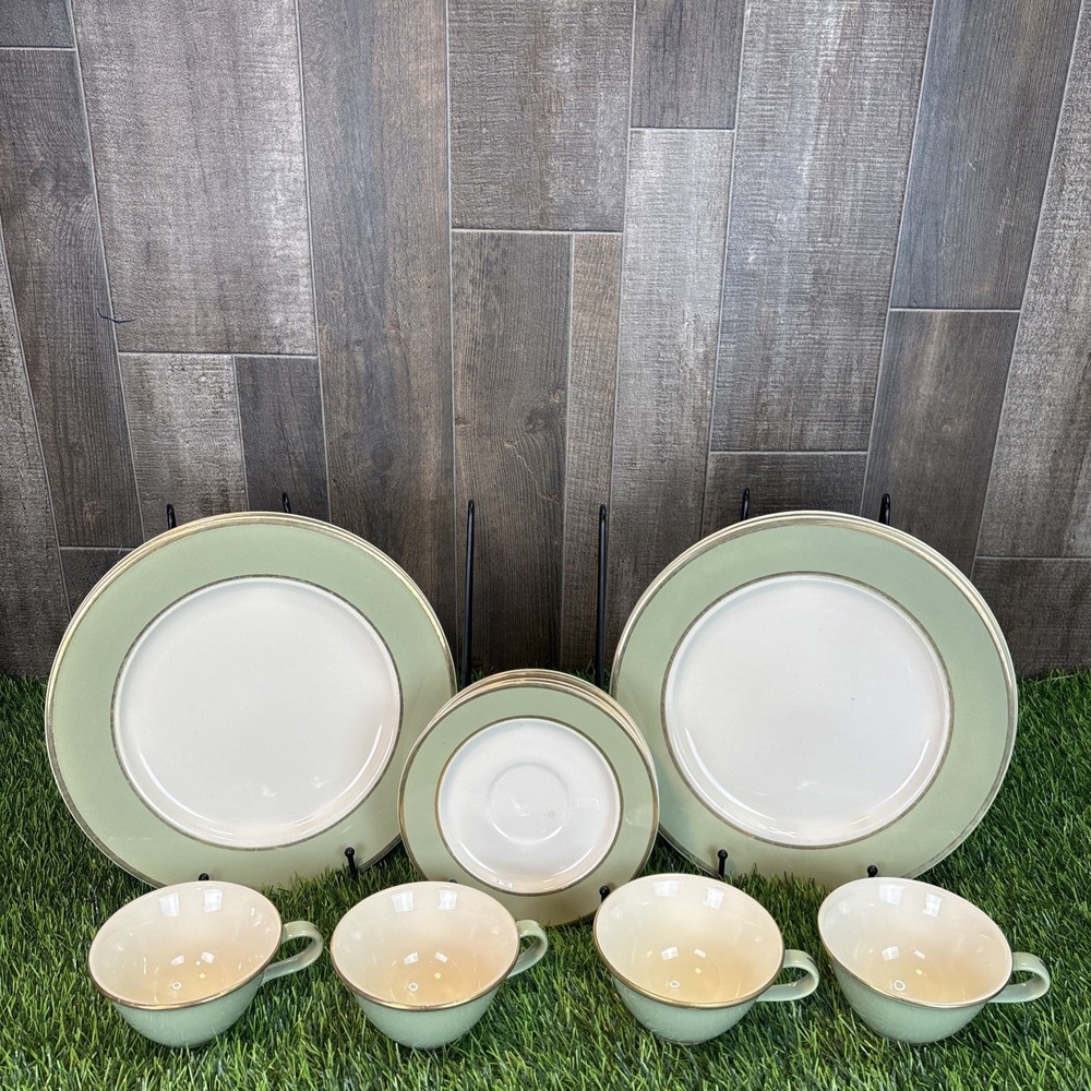 Classic Heritage Green Dinnerware Set 12pc Oven‎ Proof USA Plates Cups